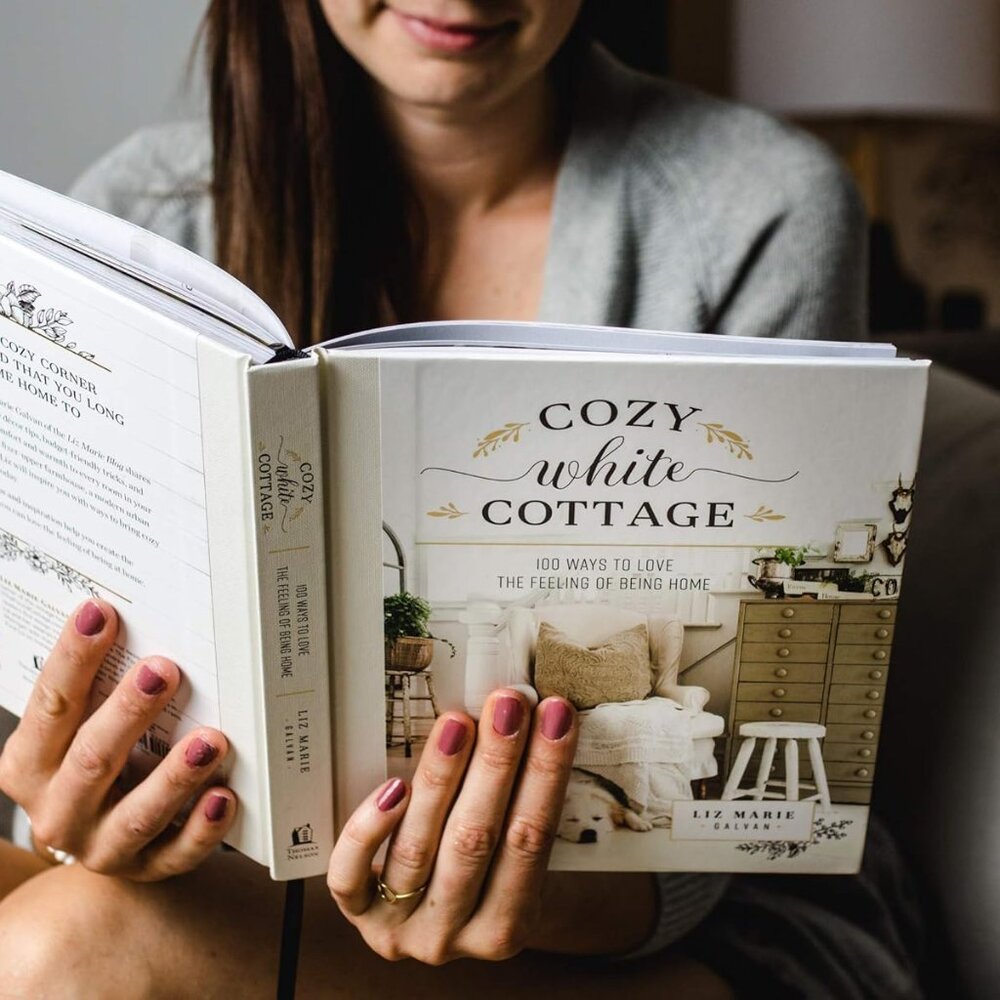 Cozy White Cottage: 100 Ways to Love the Feeling of Being Home - Picture 5 of 15